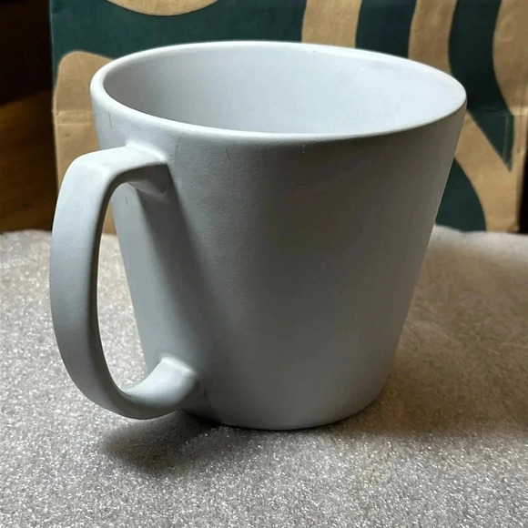 2020 Starbucks Coffee Co. Grande Matte Light Gray Coffee Mug Cup 16oz - Picture 6 of 6
